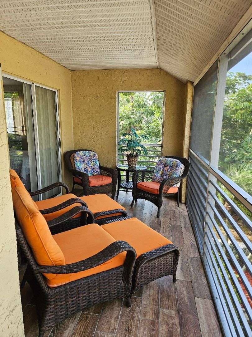 SHORT TERM RENTAL (5.1 – 12.31) – Fountain Lakes Condo