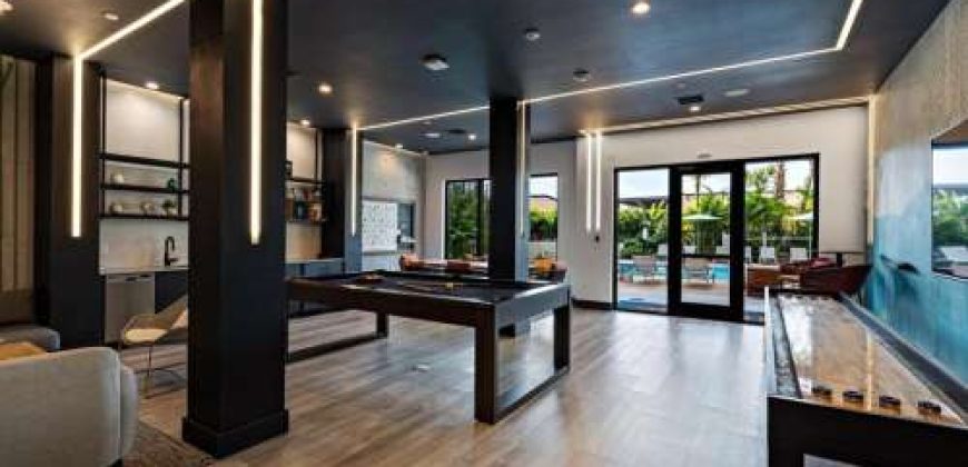 6901 Bird Rd Miami, FL 33155