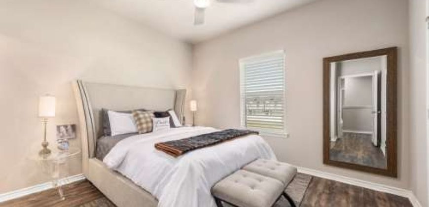 Gorgeous 4/4.5 Townhomes with Fenced Backyards!