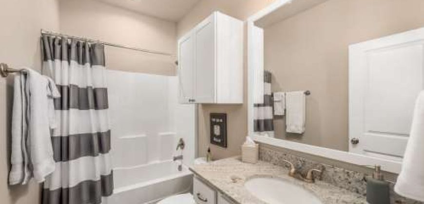Gorgeous 4/4.5 Townhomes with Fenced Backyards!