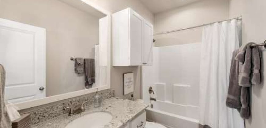Gorgeous 4/4.5 Townhomes with Fenced Backyards!