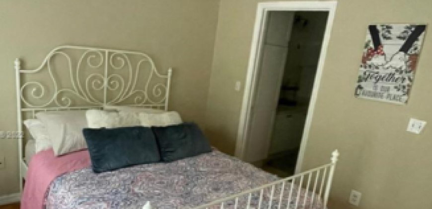 2519 Lancien Ct Orlando, FL 32826