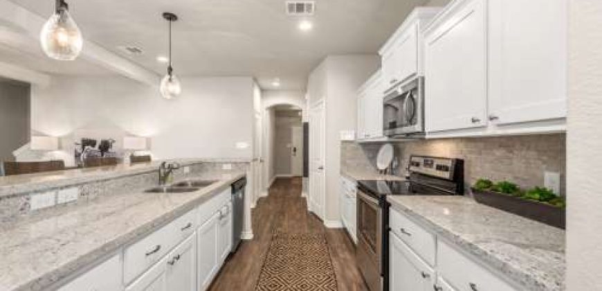 Gorgeous 4/4.5 Townhomes with Fenced Backyards!