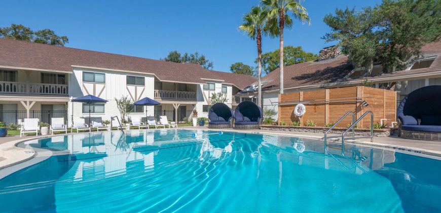 Camelot Apartments