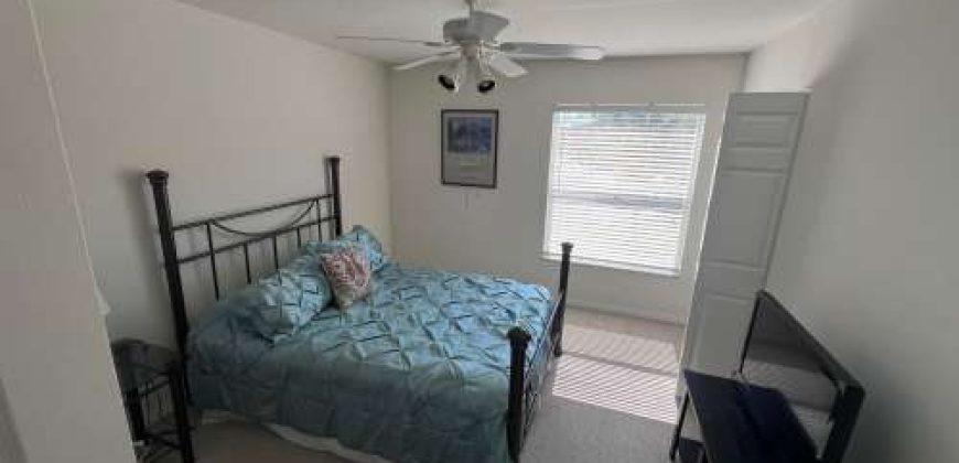 Seasonal Condo in Gateway Greens