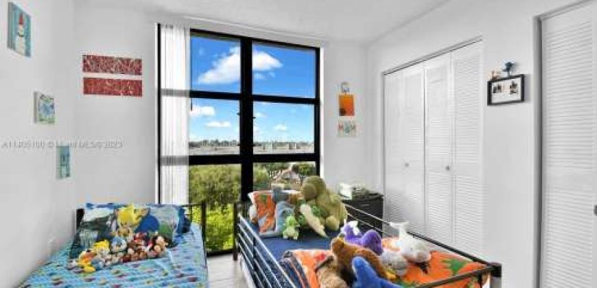 11800 SW 18th St APT 508 Miami, FL 33175
