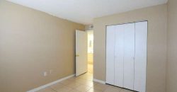 UPDATED KITCHEN!!! 2BR 1BA in Windmill Point. Waterford Lakes/UCF area. ALL TILE FLOORS, Community Pool!