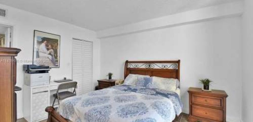 11800 SW 18th St APT 508 Miami, FL 33175