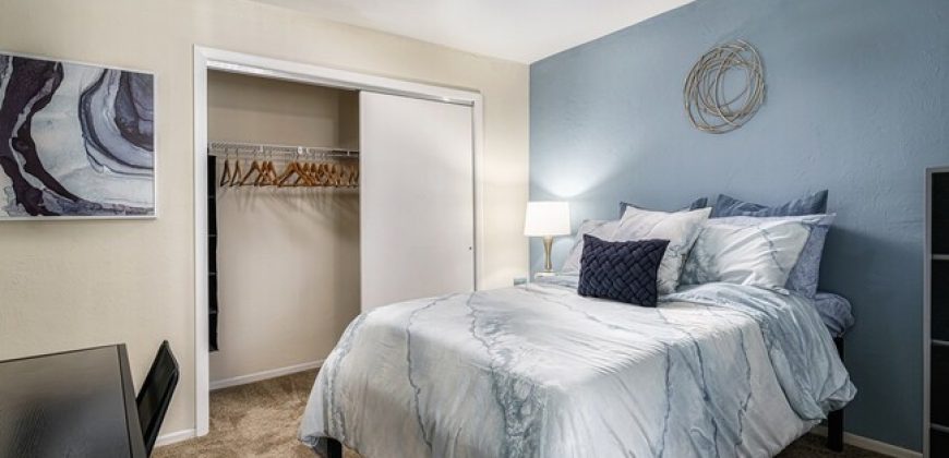 Oxford Manor Apartments