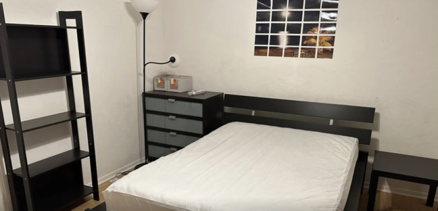 Bedroom with Private Bathroom + Option to Renew – Countryside at the University Condo