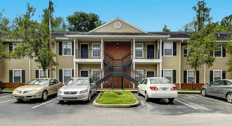 University Club Apartments