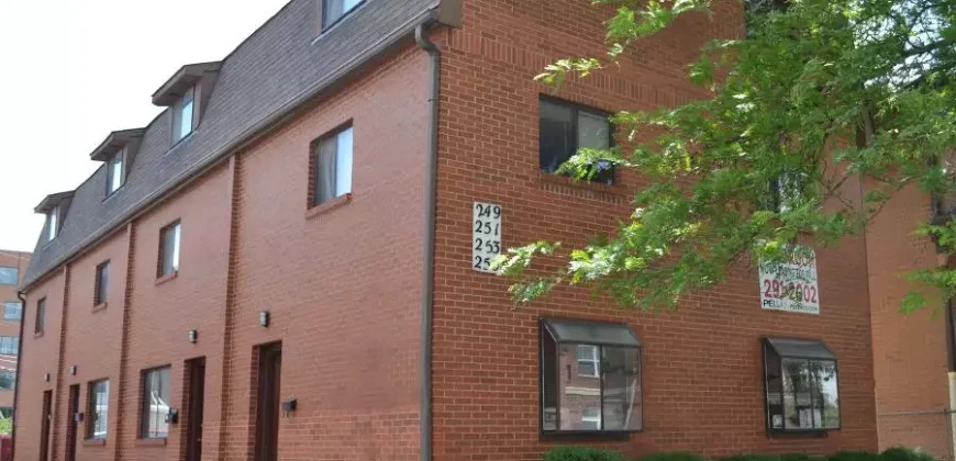 249-255 W Norwich Ave