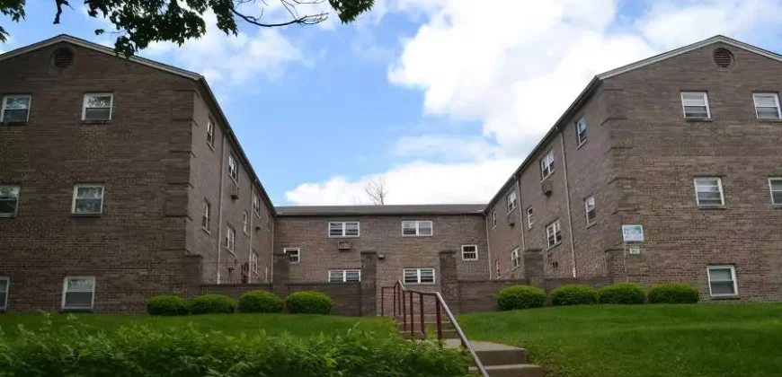 90 E 14th Ave Columbus, OH 43201
